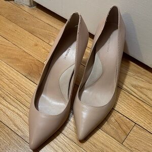 Banana Republic Women's Beige Heels - size 9